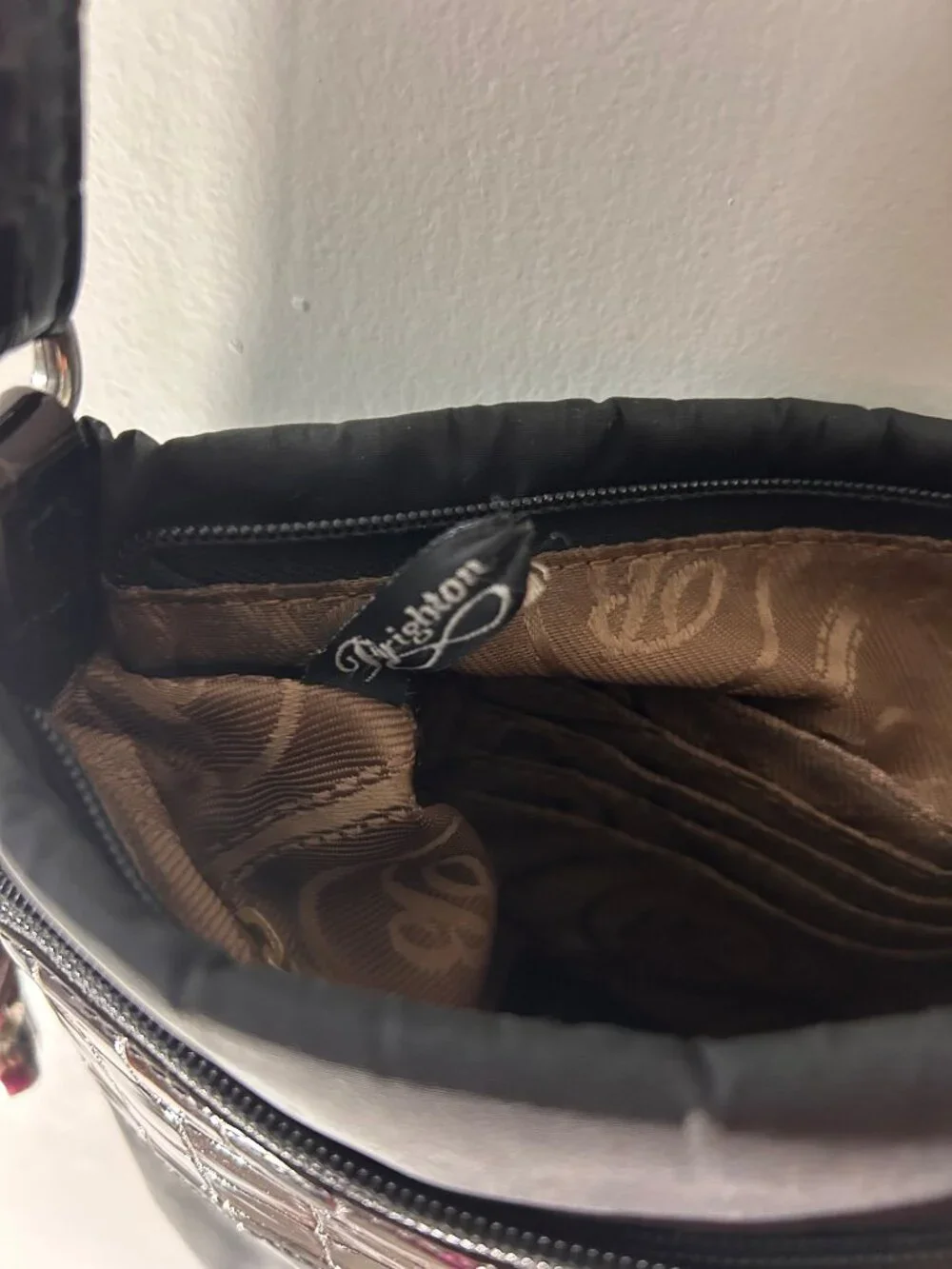 Y2K Brighton Black Nylon Crossbody Bag Brown Croc Embossed Trim Heart Charm - Picture 8 of 15